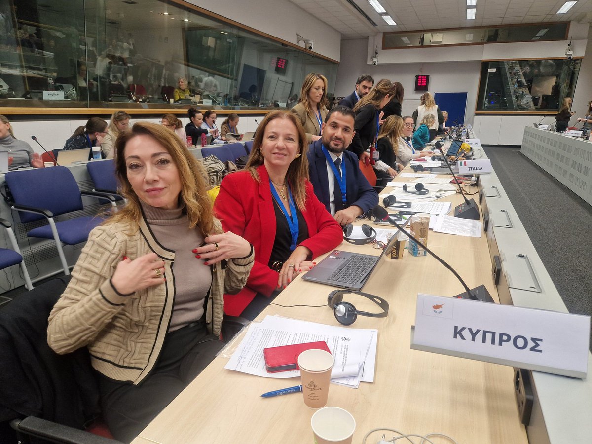 Theano Mavromoustaki tweet media