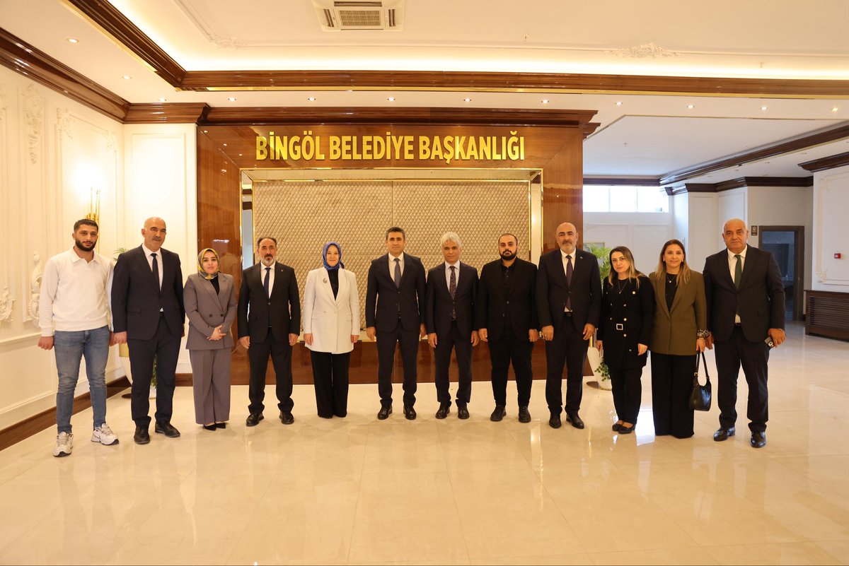 Aile ve Sosyal Hizmetler Bakan Yardımcımız Sayın Leman Yenigün ve beraberindeki heyeti misafir ettik.

Sayın Bakan Yardımcımıza nazik ziyaretleri için teşekkür ediyor, çalışmalarında kolaylıklar diliyorum.