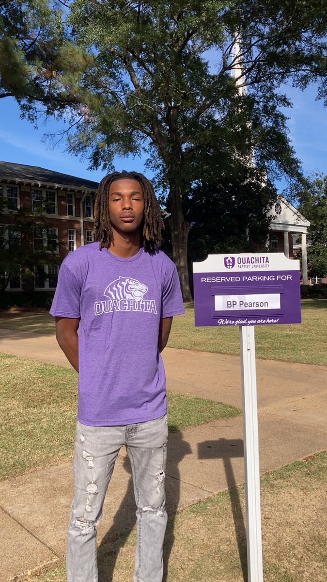 WalkerWalk10249's tweet photo. My son enjoyed his college tour day at OBU. This was another great opportunity and great school. Keep thriving for greatness son. You are going places! Keep God in the midst of your path and he will guide your journey. 
#OBU
#collegeTour https://t.co/ffXQmEjBl1