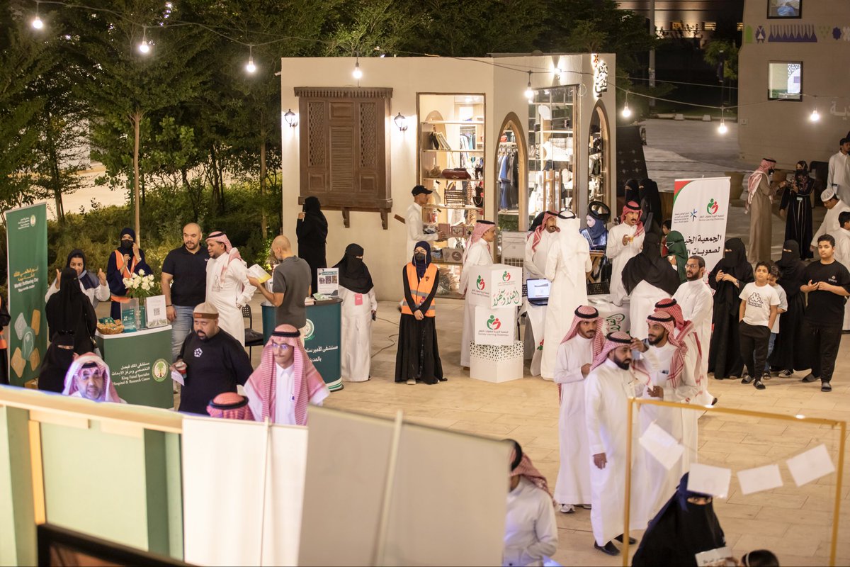 talaqah's tweet photo. مقتطفات من المعرض التوعوي لفعالية #اليوم_العالمي_للتأتأة بحي المغيسلة في #المدينة_المنورة https://t.co/4uxh0diHb5