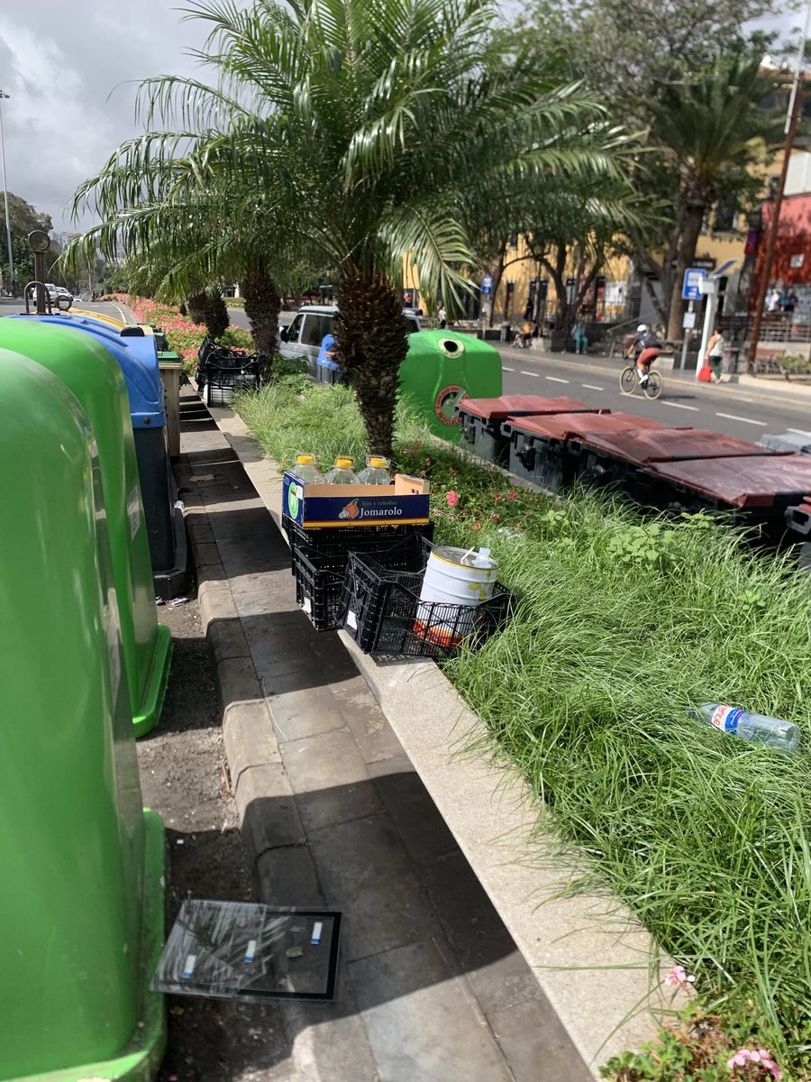 Much@ guarr@ <a href="/aytolpgc/">Ayuntamiento de Las Palmas de Gran Canaria</a> <a href="/CarolinaDarias/">Carolina Darias</a> <a href="/Imedinamonte/">Inmaculada Medina</a> <a href="/gemmartinezsol/">Gemma M. Martínez Soliño</a> <a href="/carlacampoamor/">Carla Campoamor</a> <a href="/PedroQuevedoIt/">Pedro Quevedo Iturbe</a> <a href="/joseeduardorh/">José Eduardo Ramírez</a> <a href="/HectorJAleman/">Héctor J. Alemán</a> <a href="/Josuio/">Josué Íñiguez Ollero 🌹</a> <a href="/LimpiezaLPGC/">Servicio Municipal de Limpieza</a>