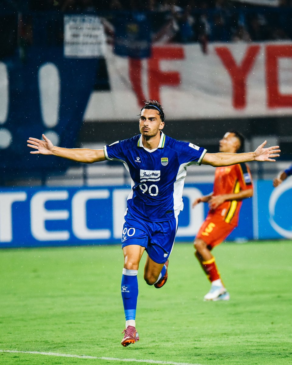 Home. Win. Family. 💙