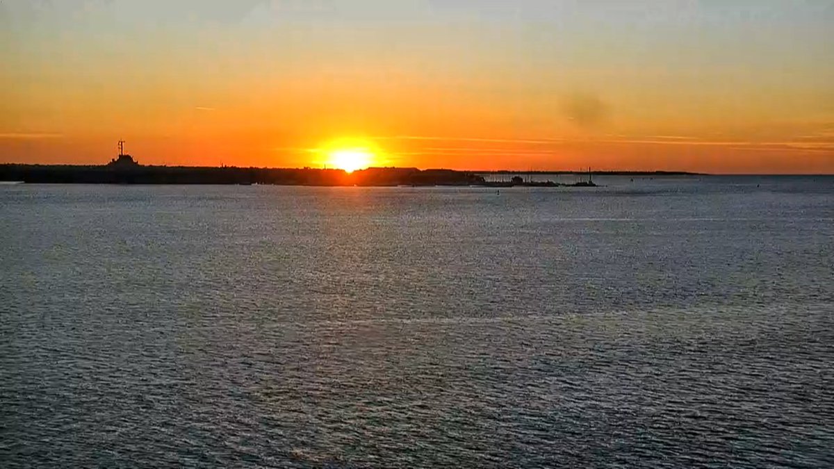 Sunrise over the Charleston Harbor!😍