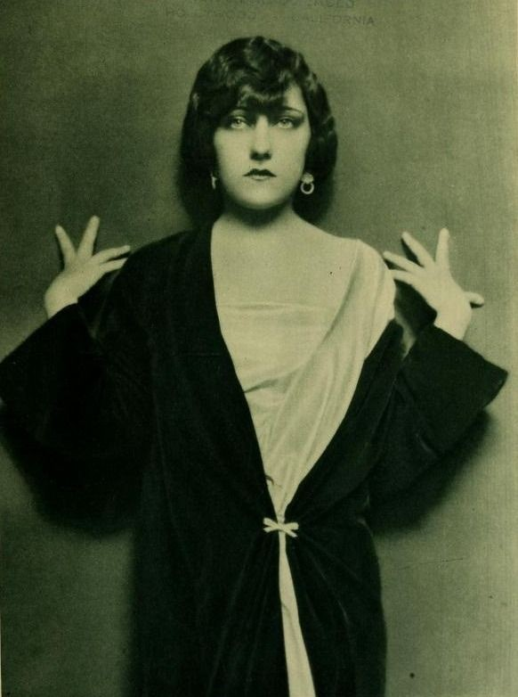 Gloria Swanson