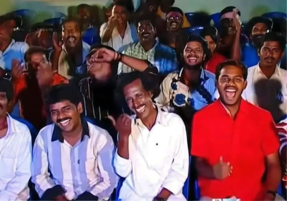 SiluvaM_'s tweet image. சன் நியூஸ் வதந்தி பரப்புதுனு சொன்னானுங்க 
இப்போ கரூர் போக விசா மீண்டும் விஜய்க்கு மறுக்கபட்டது அதான் பனையூர் வர சொல்லி பார்க்க போறாப்லன்றானுங்க 😂😂
Weekend ஜெக ஜோதியா இருக்க போது 
ஆண்டவன் ப்ளஸ் மீ ஐயா 😂😂