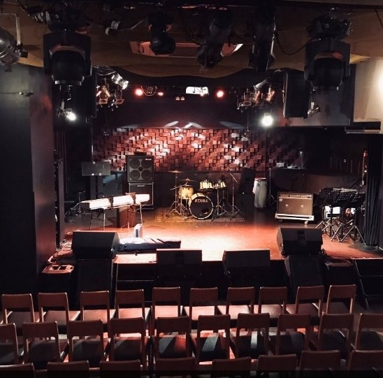AZUKIGOSPEL's tweet photo. 久しぶりに二子玉川のステージへ🎤

ゴスペルイベント
『Over Joy #19』に出演します🌿

8曲の歌詞…なんとか覚えたい😅

旅の途中で出会うように、音楽がまた新しい景色を見せてくれます🎶
（写真は会場HPより）

#ゴスペル #OverJoy 
#旅するように生きる

Music opens new journeys. https://t.co/s5XCFtXHQ4
