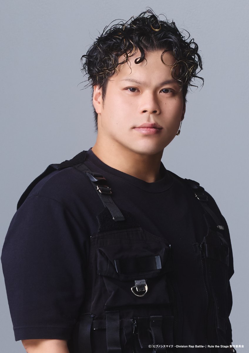 hm_rtstage's tweet image. 【情報解禁】
《Fling Posse &amp;amp; 麻天狼 feat. 鬼瓦ボンバーズ ＆ D4》

キャスト公開！

ディビジョン・ダンス・バトル“D.D.B”
#RYO　#SHINSUKE　#KENTA　#GeN

hypnosismic-stage.com/202603/
#ヒプステ