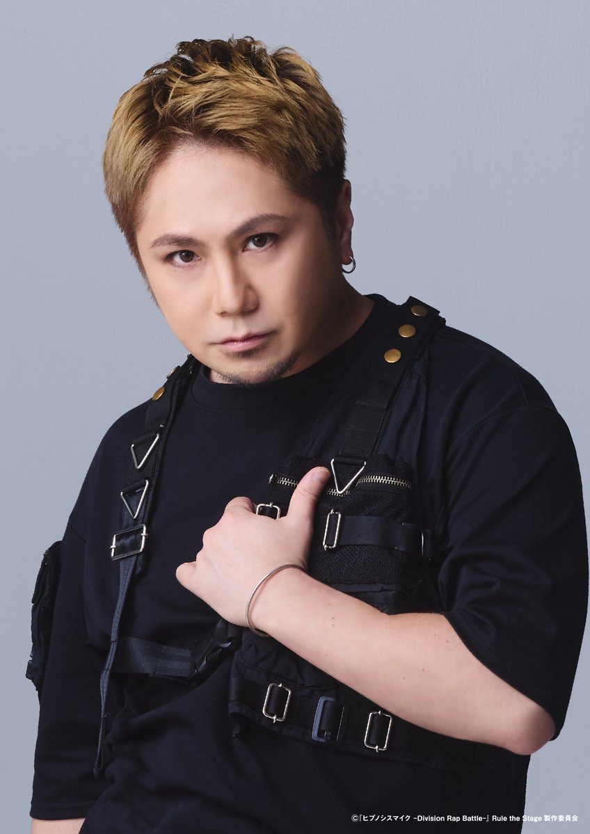 hm_rtstage's tweet image. 【情報解禁】
《Fling Posse &amp;amp; 麻天狼 feat. 鬼瓦ボンバーズ ＆ D4》

キャスト公開！

ディビジョン・ダンス・バトル“D.D.B”
#RYO　#SHINSUKE　#KENTA　#GeN

hypnosismic-stage.com/202603/
#ヒプステ