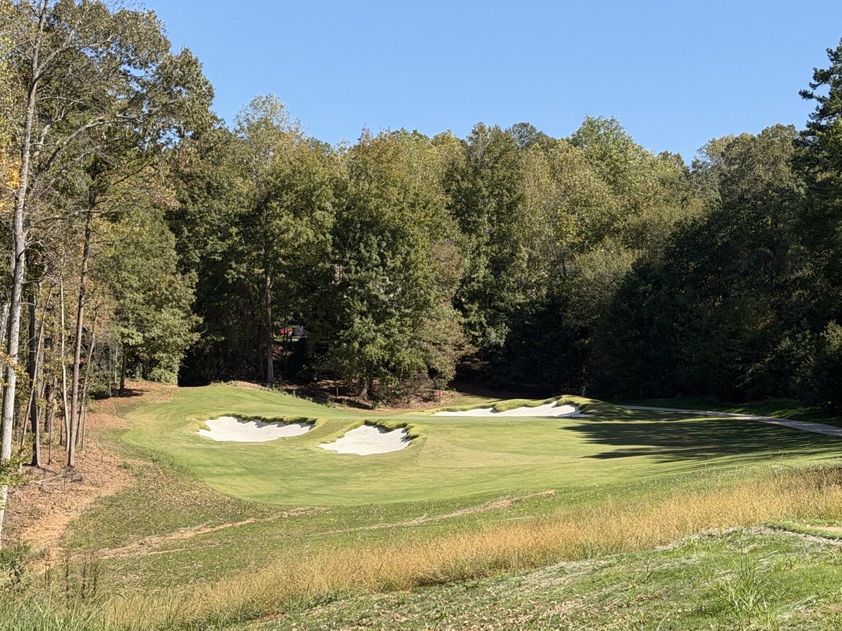 cicioCASTRO's tweet image. Settindown is BACK. It’s hard to take something that is already very good and well loved and make it better - but Tyler Rae did it.