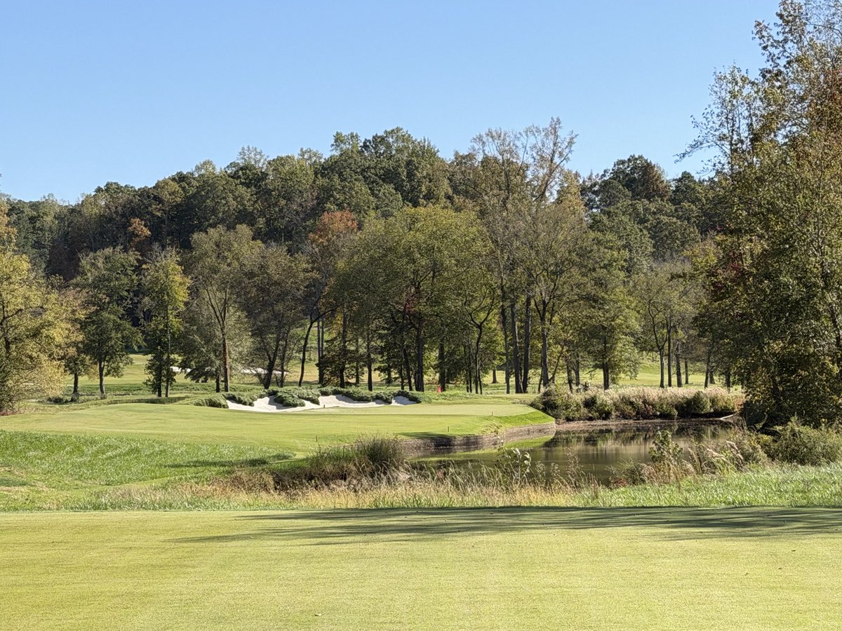 cicioCASTRO's tweet image. Settindown is BACK. It’s hard to take something that is already very good and well loved and make it better - but Tyler Rae did it.