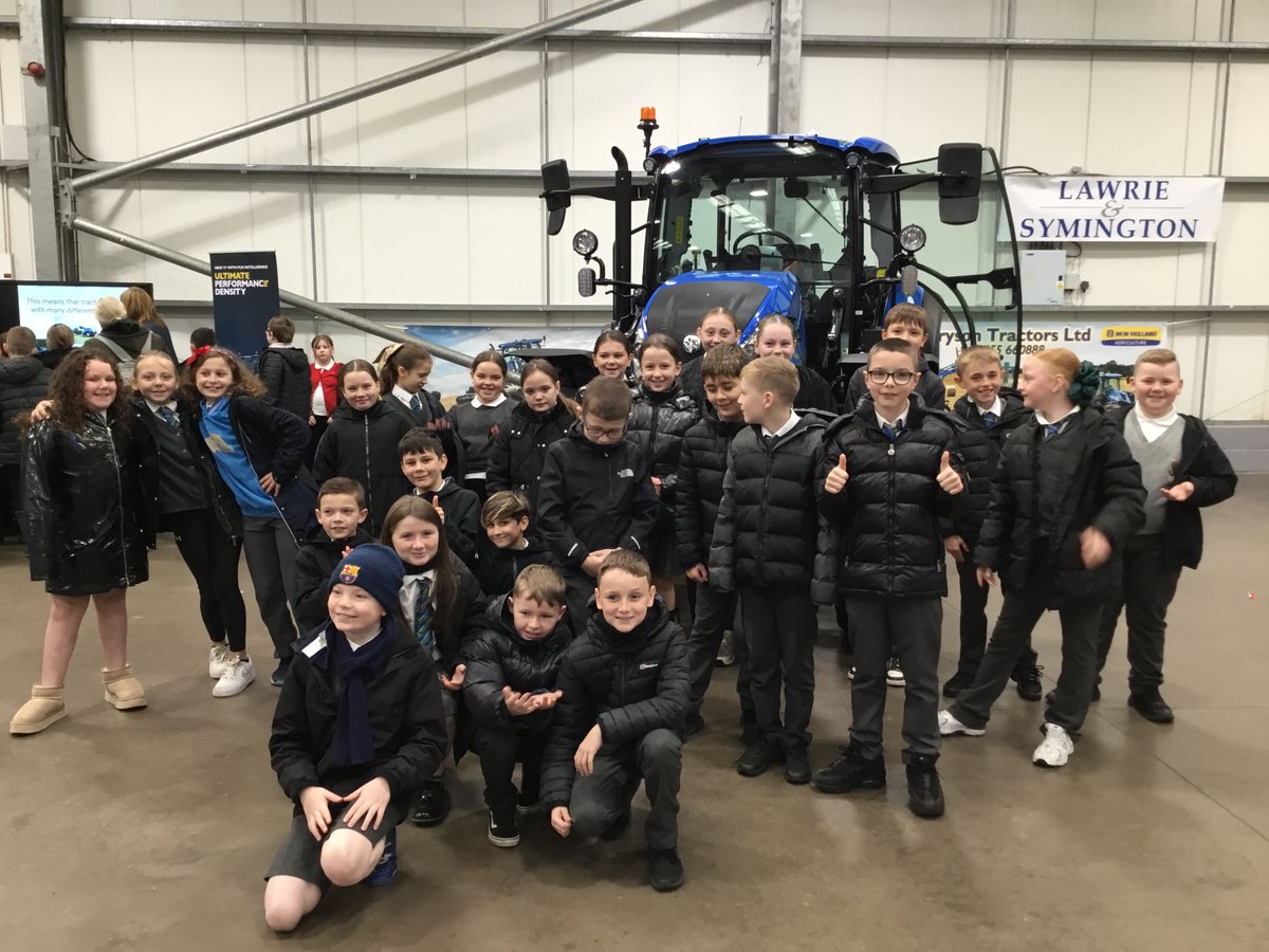 StAugustine_PS's tweet photo. Yesterday Primary 6 Rm 12 went on a farming trip to Lanark Agricultural Centre! We learned all the about farmers, farming and where our food comes from. This links to our Rights Respecting Schools topic for this month - Harvest and Wood Food Day! 🚜🌏🌾#staugstewards https://t.co/3qoP11tuzx