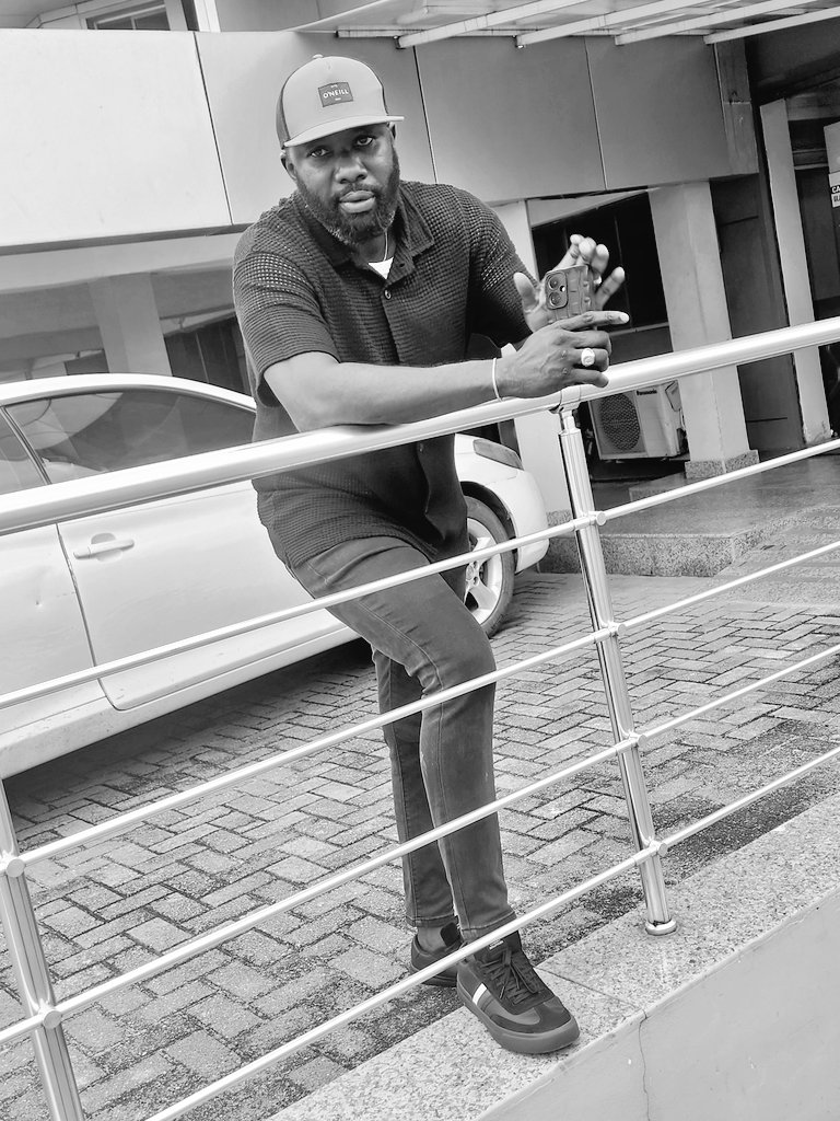 Hamzart ✊🏿🇳🇬 tweet media