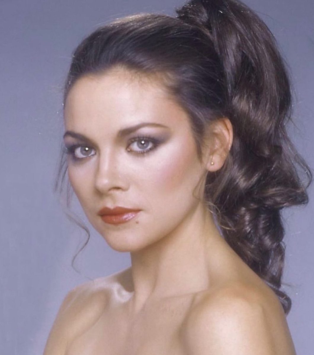 TheCinesthetic's tweet photo. kim cattrall, 1979 https://t.co/SQDkWLmLFv