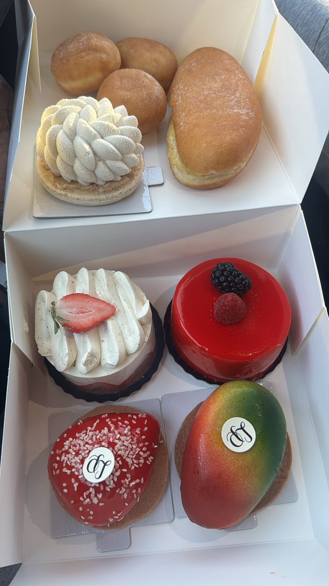 HouussLeRetour tweet picture