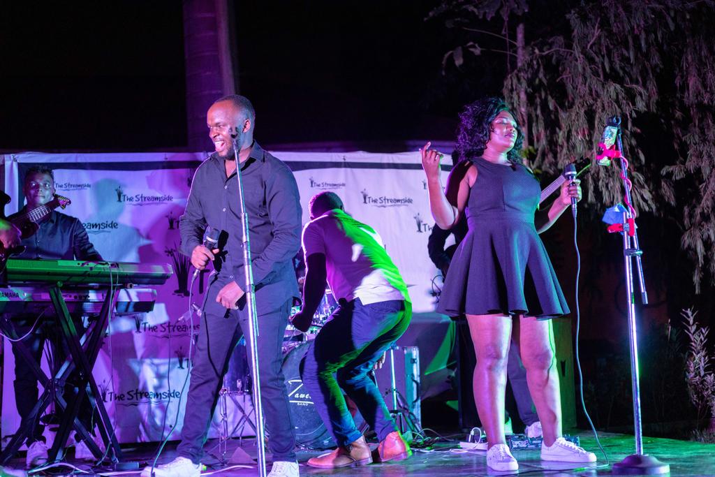 Every Friday, the vibe comes alive! 🎶 Catch Zawee Band performing live at Streamside Park where music meets good times!