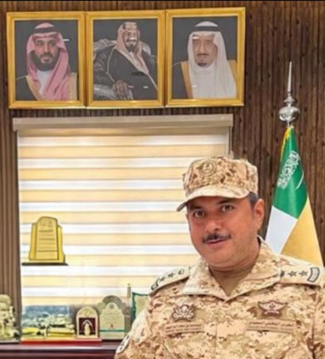 sudair_news's tweet photo. ترقية ابن الوطن من #سدير
مساعد بن سعد حمد أبوحيمد، من منسوبي وزارة الحرس الوطني إلى رتبة "عقيد".
سائلين المولى القدير التوفيق والسداد وألف الف مبروك.
#عشيرة_سدير https://t.co/eXEJWFILRy