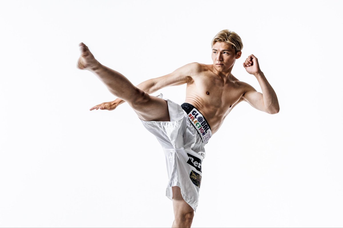 avicii0325's tweet image. バチくそかっこいい写真撮ってもらった
強さもビジュアルも極めて行く！
次の試合楽しみだ！！

#川野写真館 #risewest #翔真