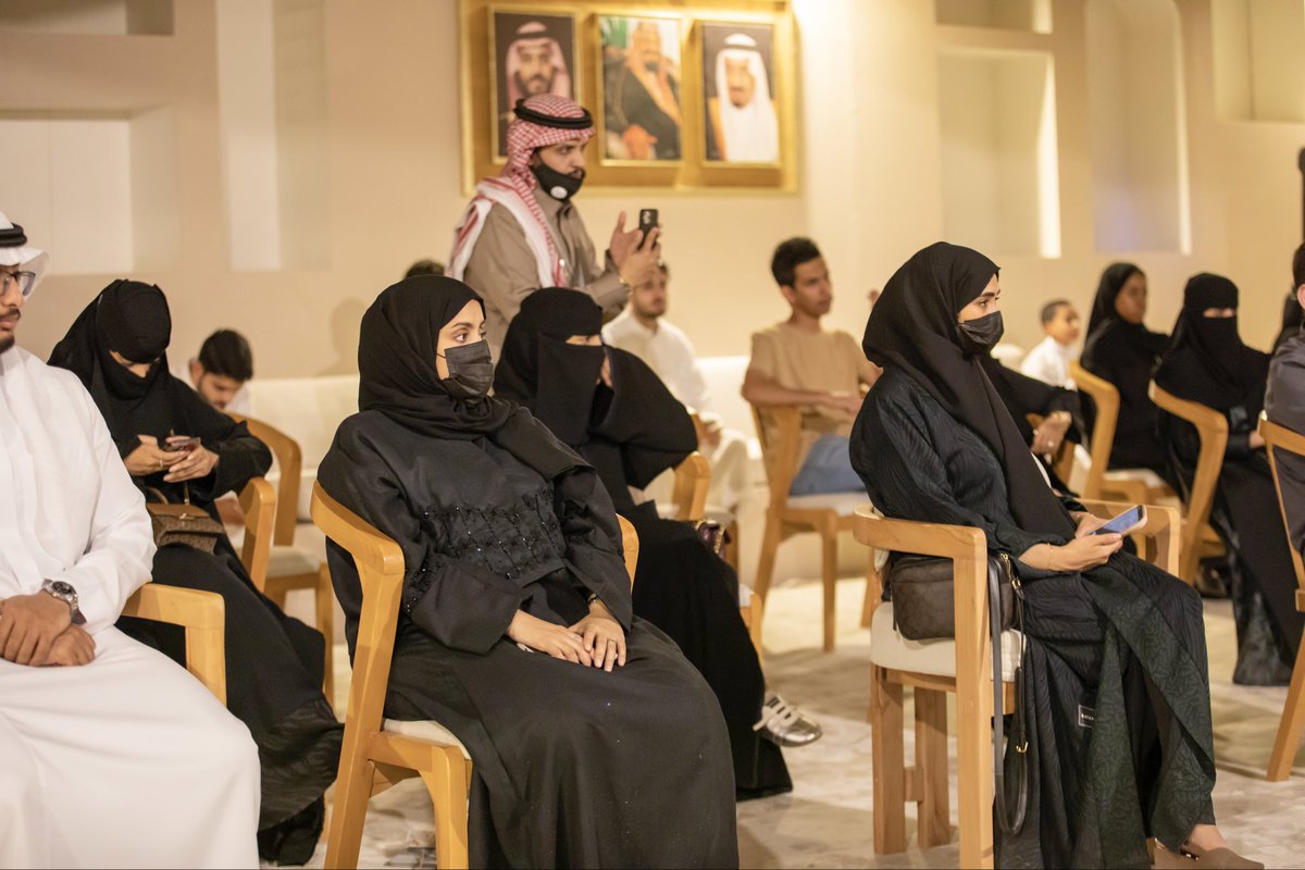 talaqah's tweet photo. جانب من الجلسة الحوارية : الأخطاء الشائعة عن اضطراب التأتأة. 
ضمن البرامج المصاحبة لفعالية #اليوم_العالمي_للتأتأة بحي المغيسلة في #المدينة_المنورة https://t.co/MhQyxdwdpL