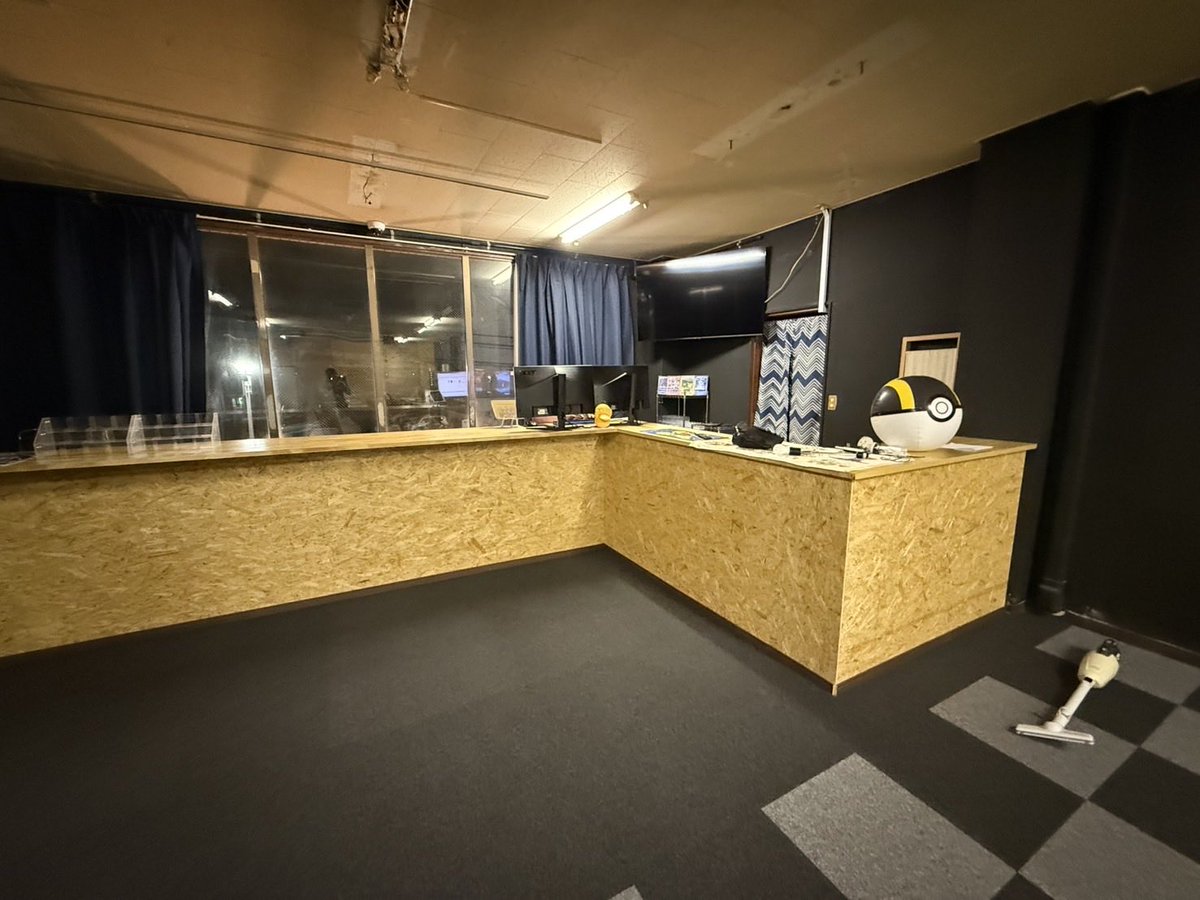 tcgshopstar's tweet photo. ちなみにお店の進捗はこんな感じです！ https://t.co/g1FYL417VT