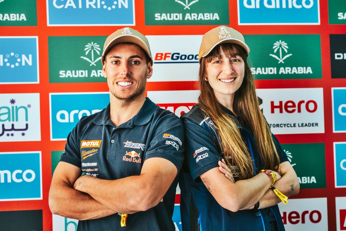 Automundo (@automundoarg) on Twitter photo 🏁 Nicolás Cavigliasso y Valentina Pertegarini, el matrimonio más extremo del mundo. La historia de los ganadores del <a href="/dakar/">DAKAR RALLY</a> 2025 y campeones del <a href="/OfficialW2RC/">World Rally-Raid Championship 🚗 🏍</a> con un click aquí 👉 wp.me/pabQqR-tLn 🏁 Nicolás Cavigliasso y Valentina Pertegarini, el matrimonio más extremo del mundo. La historia de los ganadores del <a href="/dakar/">DAKAR RALLY</a> 2025 y campeones del <a href="/OfficialW2RC/">World Rally-Raid Championship 🚗 🏍</a> con un click aquí 👉 wp.me/pabQqR-tLn