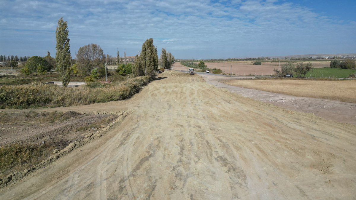 Şehrimizin ulaşım ağına bir yenisini daha ekliyoruz. 😎

📍Tacin Yeni Çevre Yolundan Hobi Bahçeleri güzergâhı üzerinden 23 metrelik yeni bir bağlantı yolu daha açıyoruz. 🛣️✅

Bu yeni güzergâh ile hem trafik akışını rahatlatacak hem de mahallelerimiz arasındaki ulaşımı