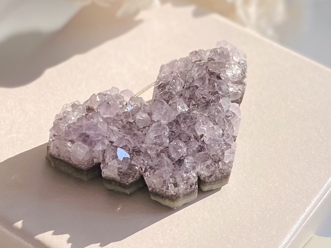 akinko3様❇️アメジスト・フラワー 虹入り 美麗クラスター～女神性の祝福～ Forget-me-nots×Jordan Air Ship FLOWER DRIPPING WORKSHOP