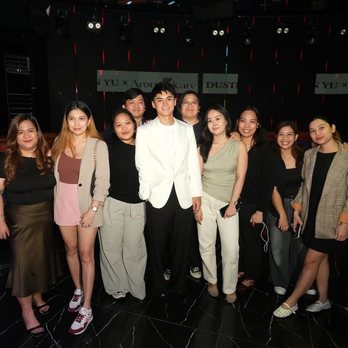 Sparkle GMA Artist Center tweet media