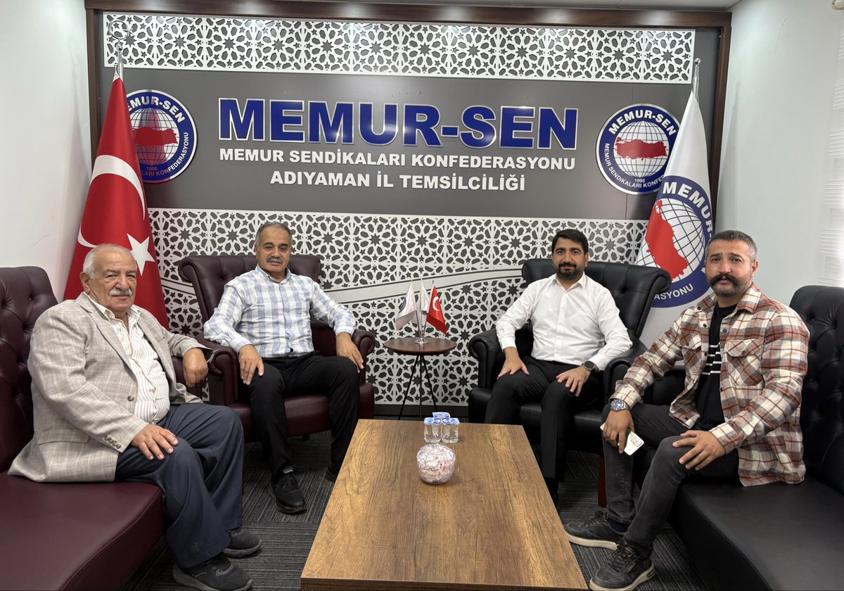 Adıyaman İl Özel İdare önceki dönem Genel Sekreteri ve İyi Parti Adıyaman Kurucu İl Başkanı Sayın Kenan Doğan ve berebarindeki heyet sendikamıza nezaket ziyaretinde bulundular. 

Kıymetli Başkanımıza ziyaretleri ve nezaketleri dolayısıyla teşekkür ediyorum.