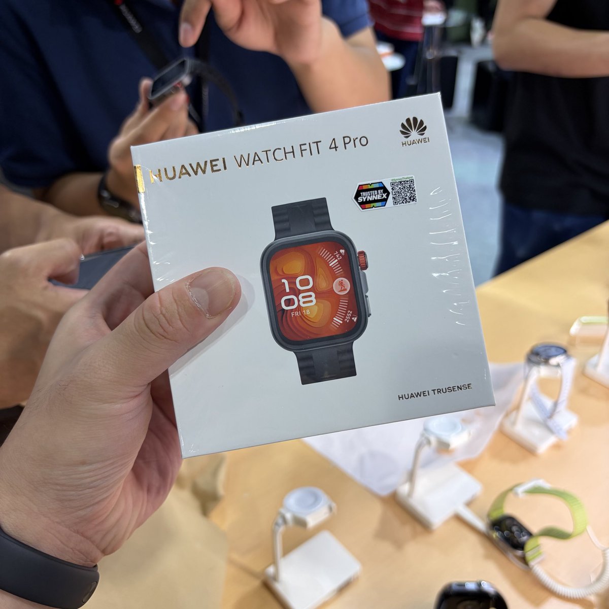 papayatop's tweet photo. 3,990 บาท ของดี #mobileexpo https://t.co/t93jCaLKg3