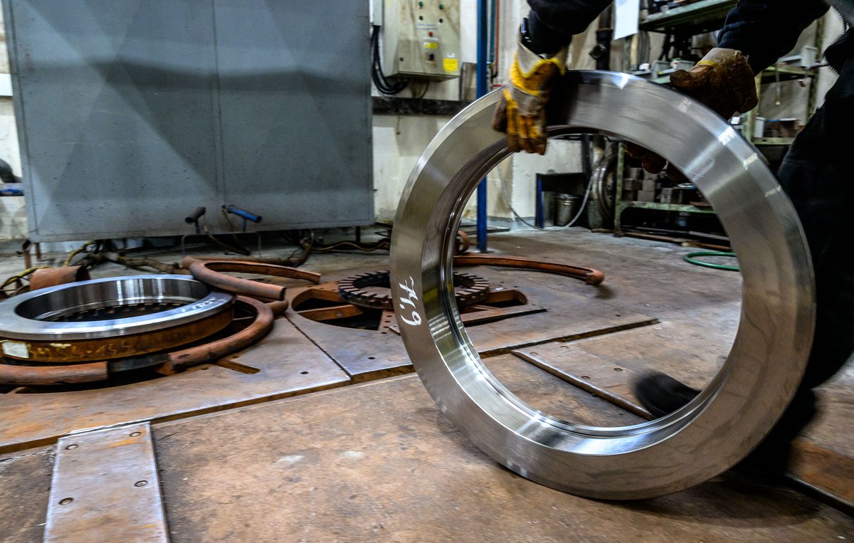 Pražská strojírna a.s. tweet media