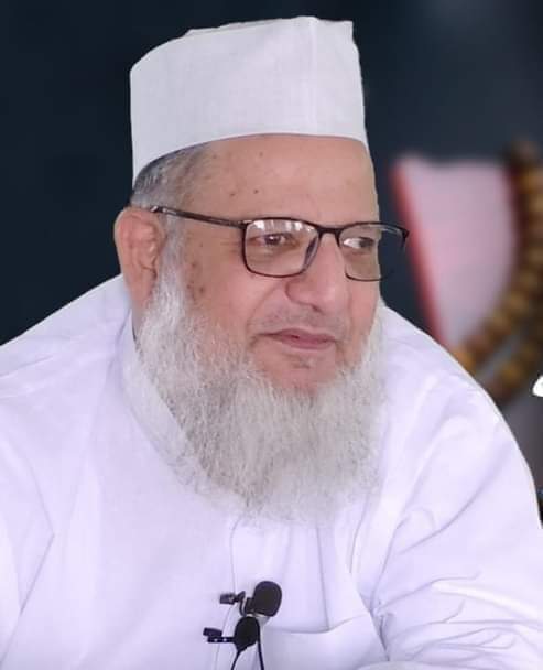 1492Adil2's tweet image. उलेमाओ ने हमेशा कुर्बानिया दी हैं। इमामे आज़म रह0 से लेकर मुजद्दिद अलफेसानी रह0 तक,शाह वलीउल्ला देहेलवी रह0 से शाह इस्माईल शहीद रह0 तक,मौलाना कासिम नानौतवी रह0 से शेखुल हिन्द महमूद हसन देवबंदी,मौलाना हुसैन अहमद मदनी रह0 तक चले लम्बे सिलसिले मे और हज़ारों नाम हैं।हमारे आज के…