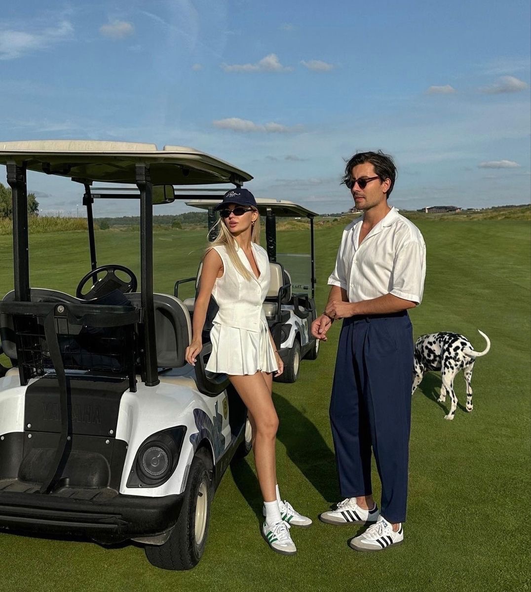 Diorgirlx's tweet photo. countryside romance https://t.co/7H8asqleA1