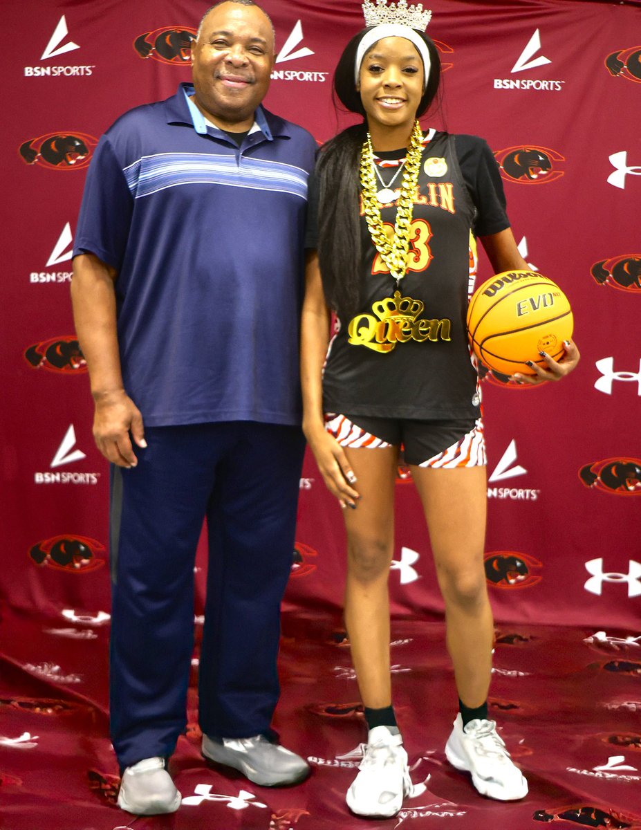SimoneJ233's tweet image. Go panthers??❤️🧡 Thank you Coach T and Coach Mike for having me back on campus for an amazing visit!! #officialvisit  @ClaflinWBB @DannyGarrett75 
@palmetto76erawe 
@RidgeViewWBB 
@JeromeFleetwood 
@BWally33 @CoachCRobinson
