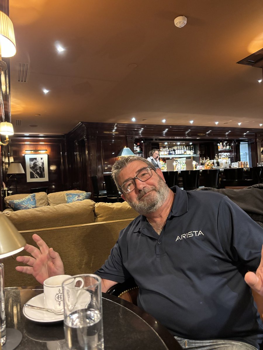 ericbeaupere's tweet photo. FRnOG 42 Arista Networks in the place ! https://t.co/ZfAYH9pmFg