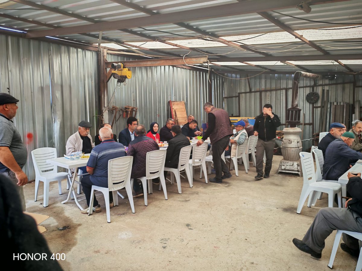 “Cuma Buluşmaları” kapsamında,  Karataş köyündeki çiftçilerimize ⤵️ 
✍🏻 Çiftçi Kayıt Sistemi (ÇKS) Başvuruları,
📊 Genel Tarım Sayımı,
🌾 Tarım Sigortaları,
🗒️ Tarımsal Üretim Planlaması konularında bilgilendirme yapıldı.
<a href="/ankaratarim/">Ankara İl Tarım ve Orman Müdürlüğü</a> 
<a href="/TCTarim/">T.C. Tarım ve Orman Bakanlığı</a>