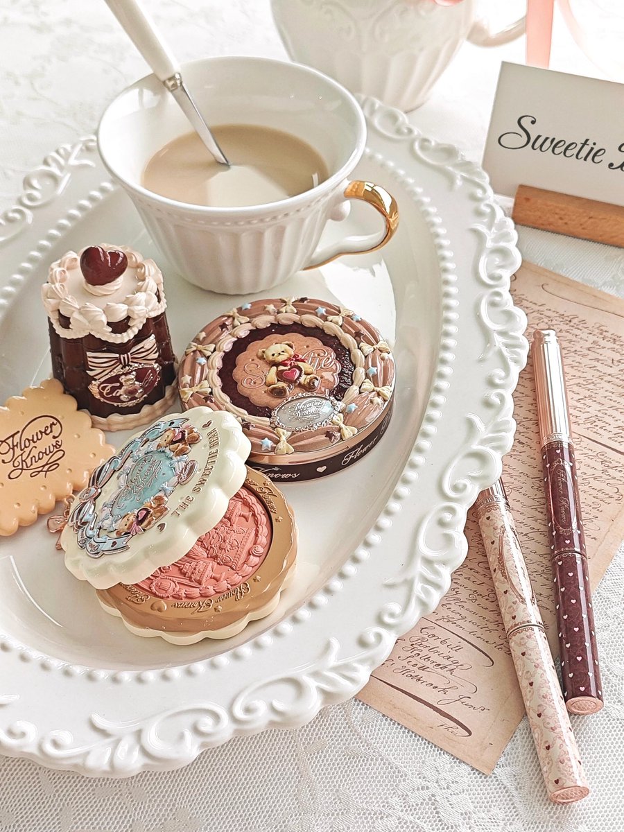 ドイリー1288❤️秋のひまわりビンセントとぷっくりツル薔薇のドイリー✨ ひまわり 「ビンセントネーブル」 年中無休 📞03-5859-0029 尚