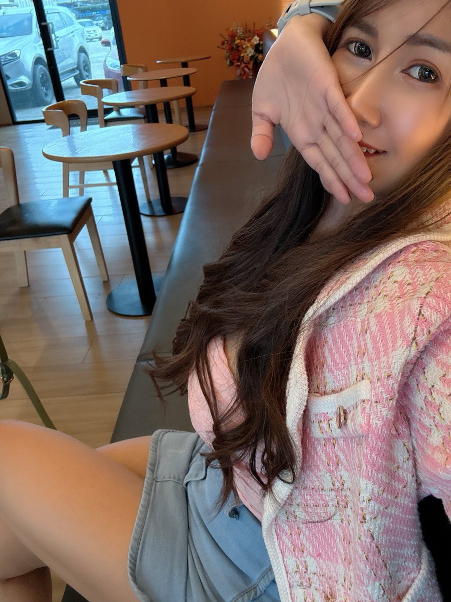 gingx2211's tweet image. คนไปไสเมิดคนข้างๆกะบ่มีคนเลี้ยงกาแฟกะบ่มี