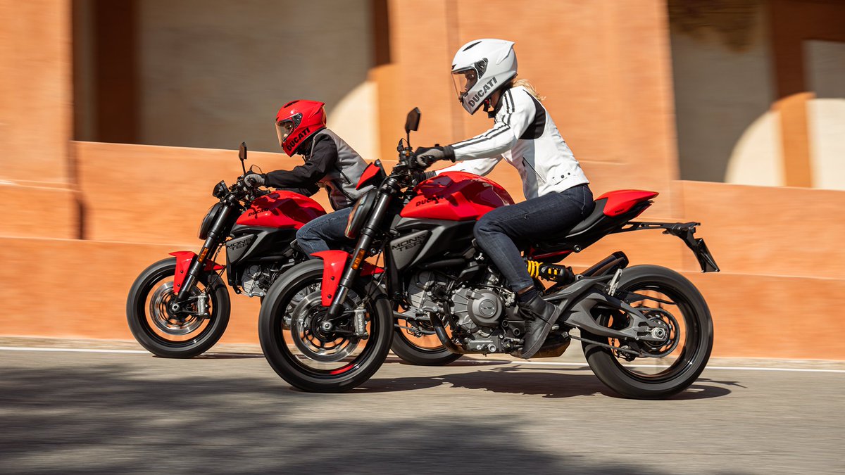 DucatiMotor's tweet photo. I M Legend. An icon from birth, I was redesigned from the ground up, but my soul remains the same: essential, pure and immediately recognizable. In one word - Legend.

https://t.co/KWPcvMCbqi

#Ducati #Monster #IMLegend https://t.co/bsblxQc2QG