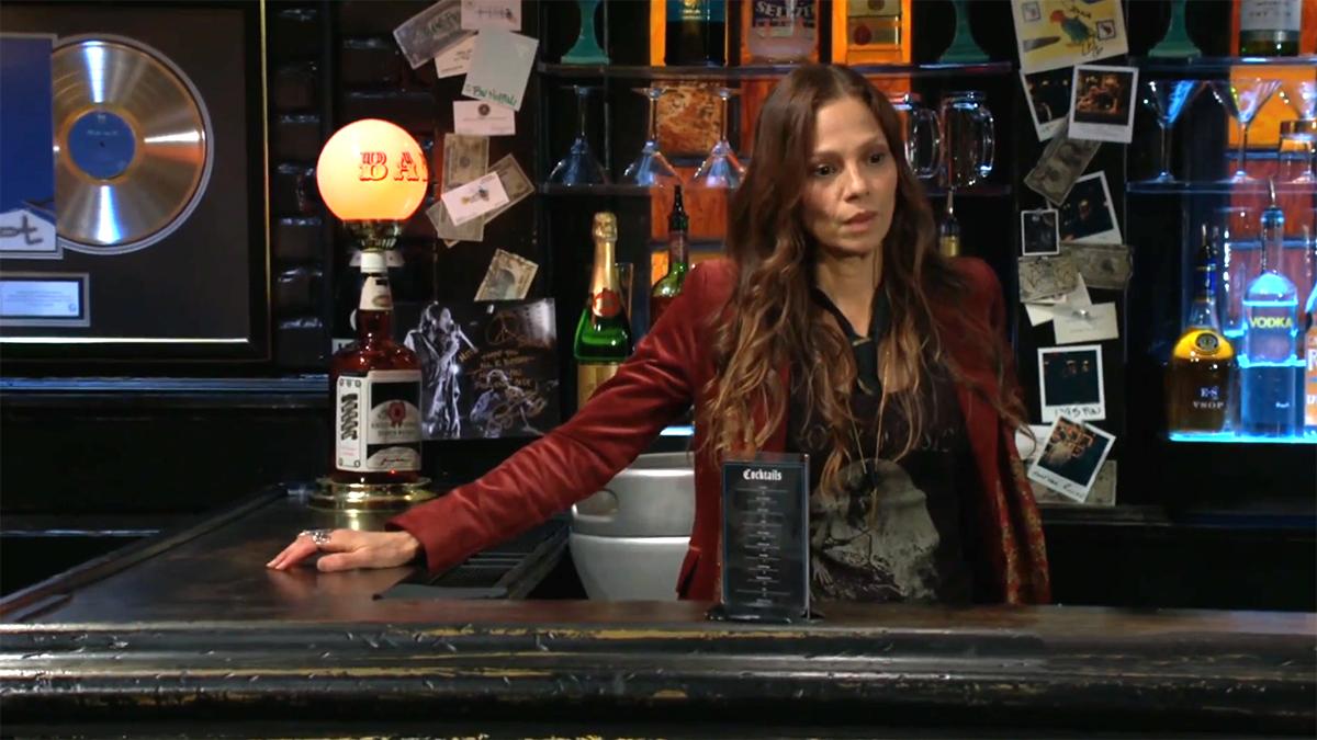 soappassion's tweet image. Dans #LesFeuxDeLAmour #FDLA sur #CBS le 23 octobre 2025: Cane accuse Phyllis d'avoir volé son programme ; Holden accompagne Claire à l'hôpital ;... soap-passion.com/les-feux-de-l-…