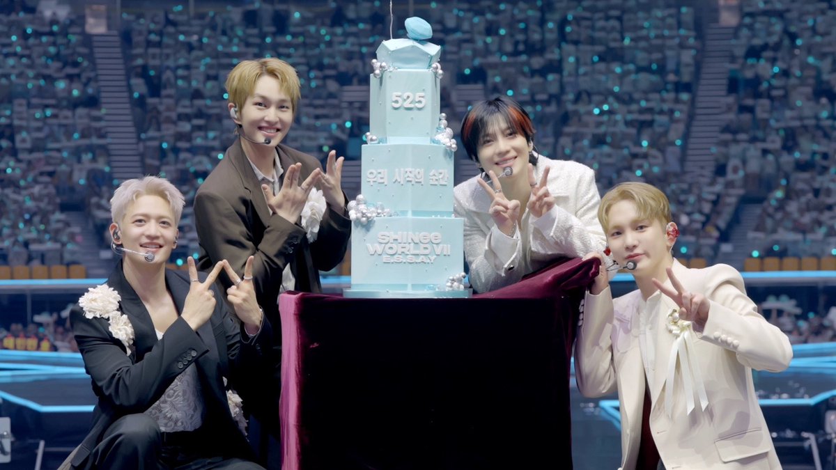 SHINee's tweet image. 2025 SHINee WORLD VII 〈E.S.S.A.Y〉 Recap Video

youtu.be/HrJZFj57v7Q

#SHINeeWORLDVII_ESSAY
#ONEW #온유 #KEY #키
#MINHO #민호 #TAEMIN #태민
#SHINee #샤이니