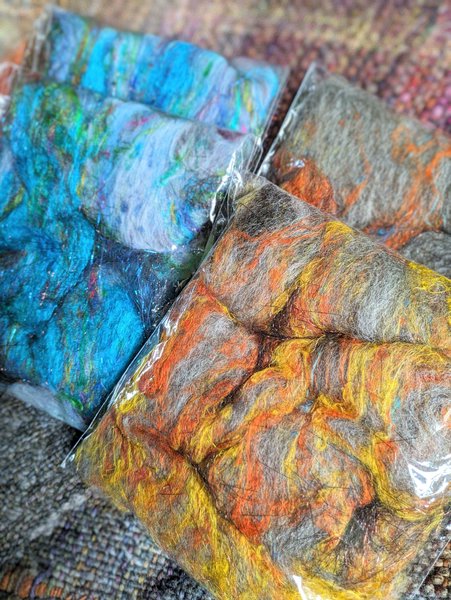 tinymamafox's tweet photo. I just received Mini Art Batts - Hand Dyed Or Natural Wool With Recycled Silk Spinning Fiber Fibre Roving Merino Shetland Art Yarn Handspun Yarn Supplies from Anonymous via Throne. Thank you! https://t.co/bm8JzTtzE6 #Wishlist #Throne https://t.co/40XkHTwwi9
