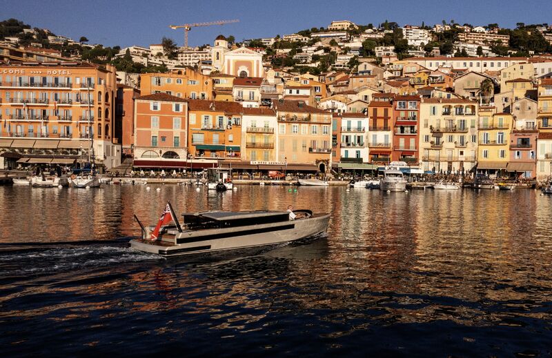 As striking as she is, Armani has a way of blending effortlessly into her surroundings. ✨

Because true design isn’t about standing out, it’s about belonging beautifully, wherever you are. 🌅

#FalconTenders #Tenders #SuperyachtTenders #Superyachts #Design #Custom #Craftsmanship