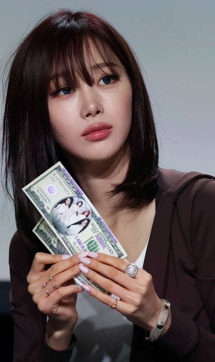 . (@ningselleunite) on Twitter photo 