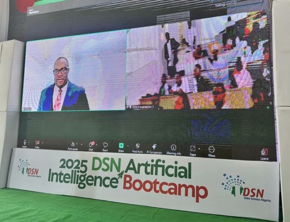 WorldPopProject's tweet image. 🌍 “The future is geospatial.”

Dr. Chris Nnanatu at @dsn_ai_network #DSNAIBootcamp2025 shared how #AI + Location Intelligence can power Africa’s growth through data-driven innovation. 🚀

#DataForGood #Africa #Geospatial #Innovation 

worldpop.org/blog/the-futur…