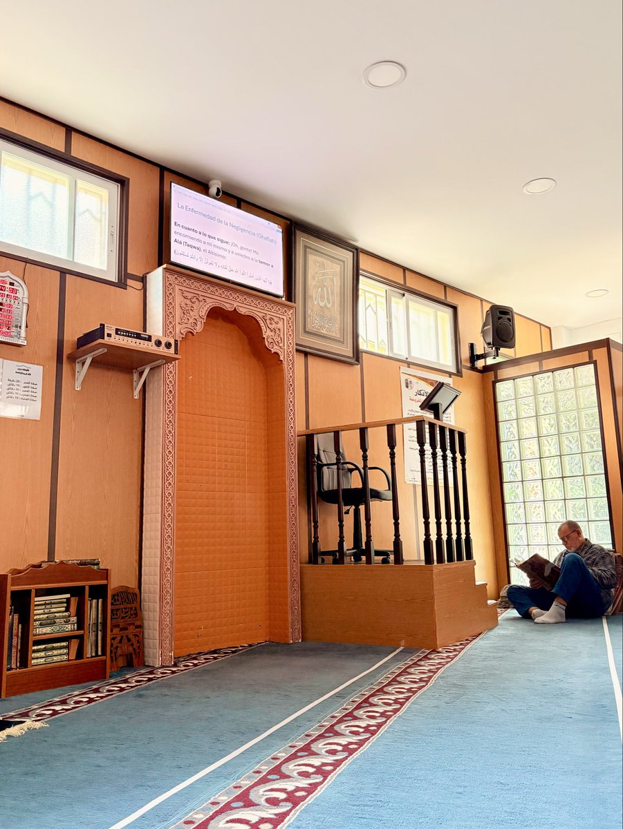 MHassanFootball's tweet image. Jumma Mubarak. Beautiful little Mosque in the Barajas area. ❤️