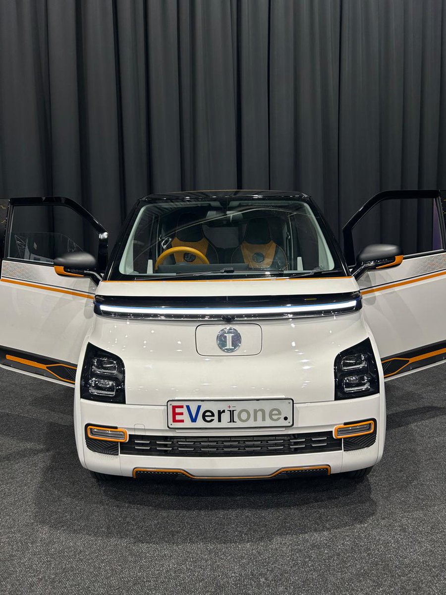 GridCars.net tweet media