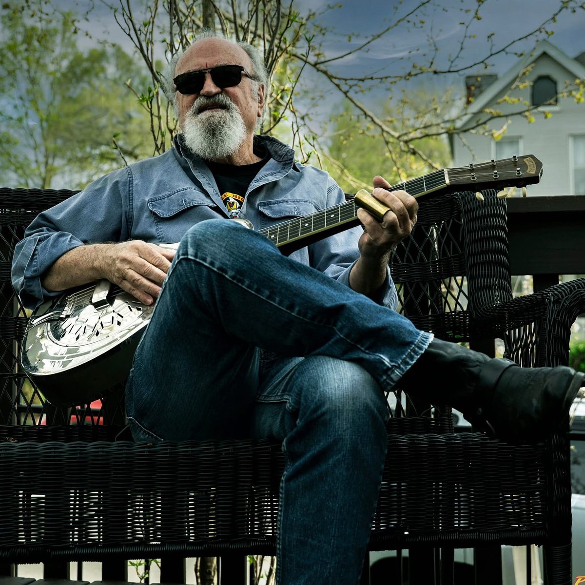 Nov 13 Churchill School Baker City OR
14 Brewminatti Prosser WA
15 McIntyre Hall Mt Vernon WA
17 Vashon Arts Vashon WA
18 Alberta Rose Portland
19 Sofia Sacramento
20 Yoshi’s Oakland
21 Raven Theater Healdsburg CA
22 Nashville Social Club  Carson City NV
tinsleyellis.com