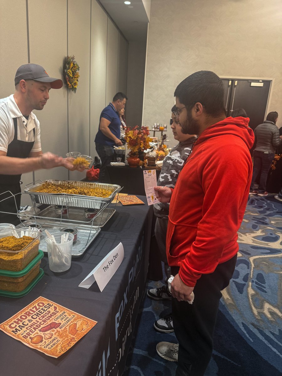 woburnsocialcon's tweet image. We were so honored to sponsor and be part of such a grate event at the Mac & Cheese Bowl! We had a wonderful night supporting our community (and enjoying some seriously delicious mac & cheese!). #CommunityStrong #WoburnEvents #MacAndCheeseBowl #CouncilOfSocialConcern #GivingBack
