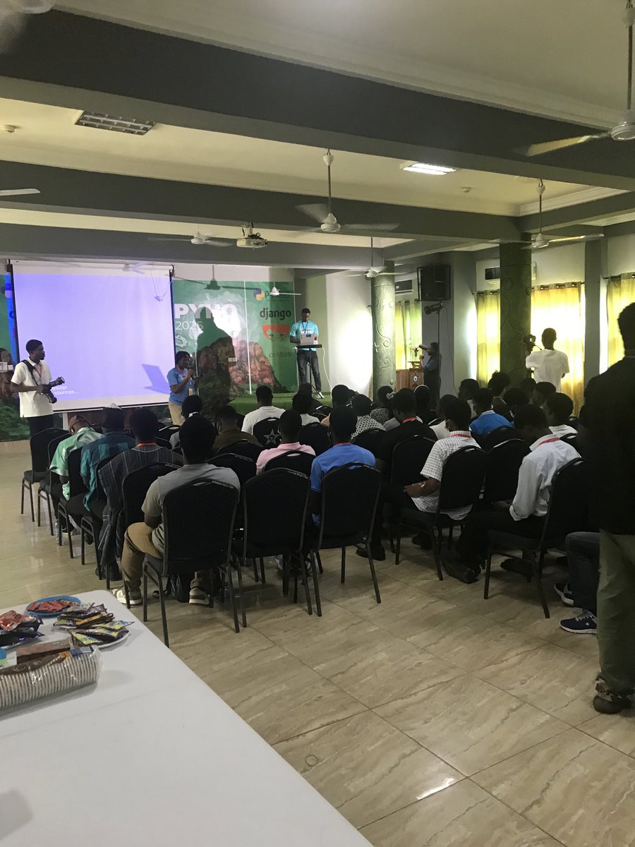 afrokells's tweet image. Guess where I am now?
PyHo25🔥🔥🔥
#PyHo25 #Python #Ho