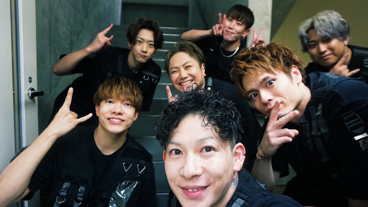 Shinsukeflow's tweet image. 『ヒプノシスマイク -Division Rap Battle-』
Rule the Stage
《Buster Bros!!! ＆ Bad Ass Temple feat. 糸の会 ＆ WESTEND-MAFIA》

無事全公演が終了しました🔥
ありがとうございました🔥

うん！！沢山踊った！！！！！！！！
全く幸せな人生です😊

#ヒプステ
#DDB